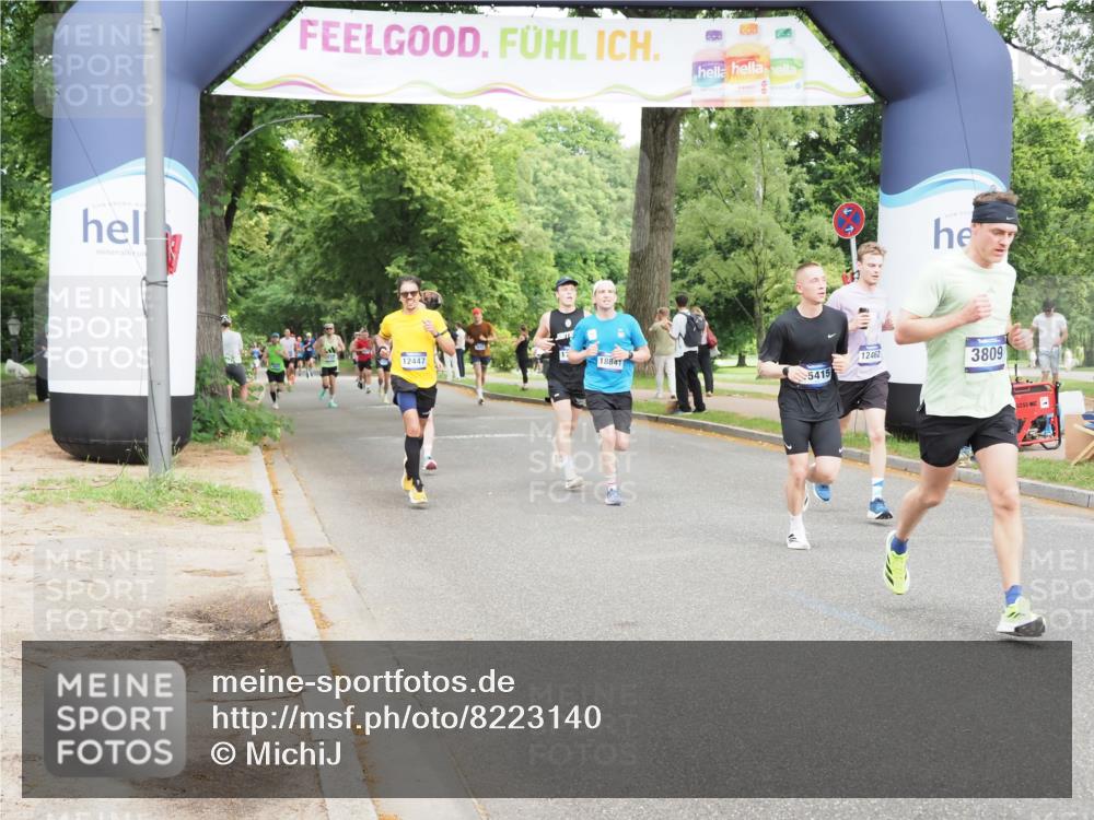 29.06.2025 - hella hamburg halbmarathon MichiJ http://msf.ph/oto/8223140 29.06.2025 10:24:43 Zwischen KM18-KM19 3809, 10384, 10877, 11120, 12044, 12447, 12462, 13798, 14622, 15348, 15415, 15931, 17691, 18237, 18841 meine-sportfotos.de