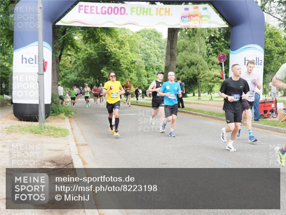 29.06.2025 - hella hamburg halbmarathon MichiJ http://msf.ph/oto/8223198 29.06.2025 10:24:43 Zwischen KM18-KM19 3809, 10384, 10877, 11120, 12044, 12447, 12462, 13798, 14622, 15348, 15415, 15931, 17691, 18237, 18841 meine-sportfotos.de