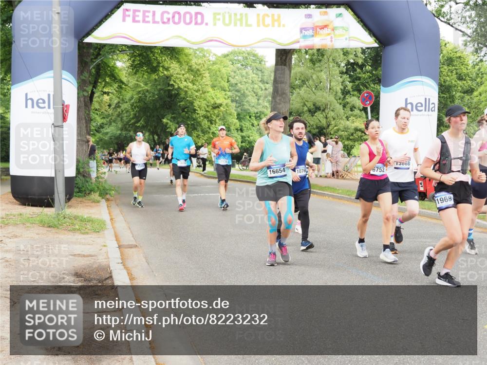 29.06.2025 - hella hamburg halbmarathon MichiJ http://msf.ph/oto/8223232 29.06.2025 10:48:56 Zwischen KM18-KM19 1674, 4095, 6674, 6752, 8045, 8478, 9928, 10766, 11670, 11968, 13699, 13868, 14456, 15859, 16654, 17136, 19242 meine-sportfotos.de