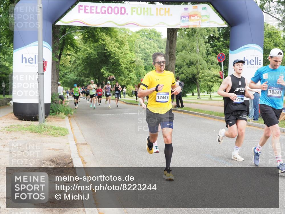 29.06.2025 - hella hamburg halbmarathon MichiJ http://msf.ph/oto/8223244 29.06.2025 10:24:45 Zwischen KM18-KM19 3809, 10384, 10877, 12044, 12447, 12462, 14622, 15415, 15931, 17691, 18237, 18841 meine-sportfotos.de