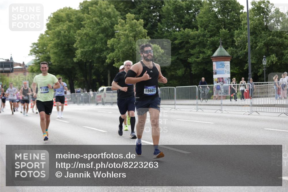 29.06.2025 - hella hamburg halbmarathon Jannik Wohlers http://msf.ph/oto/8223263 29.06.2025 10:27:29 Lombardsbrücke 1148, 2080, 3389, 5177, 5847, 6632, 7497, 7978, 9567, 9688, 11692, 11739, 12780, 12823, 13043, 13860, 15607, 15608, 16569, 16804, 16838, 18301, 18626 meine-sportfotos.de