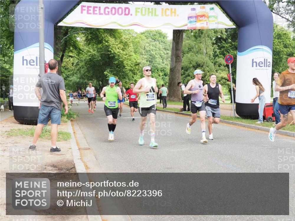 29.06.2025 - hella hamburg halbmarathon MichiJ http://msf.ph/oto/8223396 29.06.2025 10:24:50 Zwischen KM18-KM19 3843, 10877, 12447, 12462, 12514, 15701, 15959, 17691, 18841 meine-sportfotos.de
