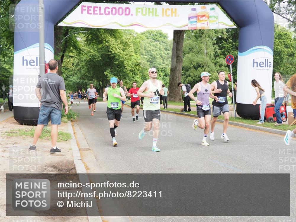 29.06.2025 - hella hamburg halbmarathon MichiJ http://msf.ph/oto/8223411 29.06.2025 10:24:50 Zwischen KM18-KM19 3843, 10877, 12447, 12462, 12514, 15701, 15959, 17691, 18841 meine-sportfotos.de