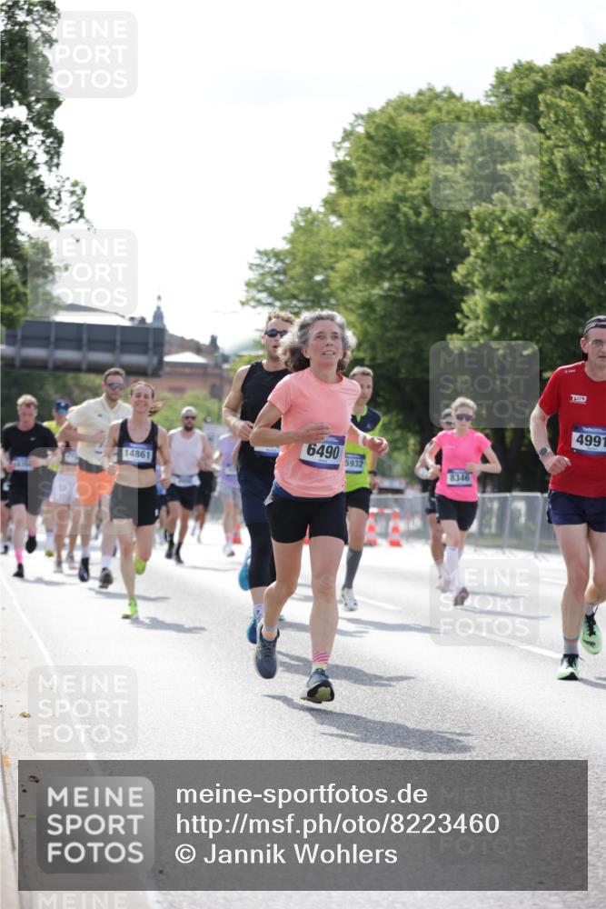 29.06.2025 - hella hamburg halbmarathon Jannik Wohlers http://msf.ph/oto/8223460 29.06.2025 09:51:15 Lombardsbrücke 1520, 1570, 1903, 1920, 2653, 2880, 2972, 4297, 4634, 4759, 4843, 4865, 4991, 4999, 5375, 5410, 6490, 7092, 7105, 7363, 8346, 8871, 9114, 9364, 10375, 10480, 10669, 10934, 11021, 11417, 11714, 11959, 12711, 12712, 13196, 13479, 14722, 14861, 15383, 15542, 15828, 15932, 16281, 16660, 17381, 17382, 17406, 17724, 18013, 18356, 18539, 18764 meine-sportfotos.de