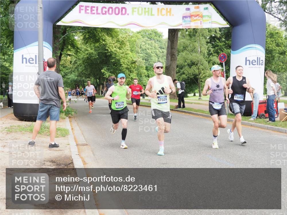 29.06.2025 - hella hamburg halbmarathon MichiJ http://msf.ph/oto/8223461 29.06.2025 10:24:50 Zwischen KM18-KM19 3843, 10877, 12447, 12462, 12514, 15701, 15959, 17691, 18841 meine-sportfotos.de