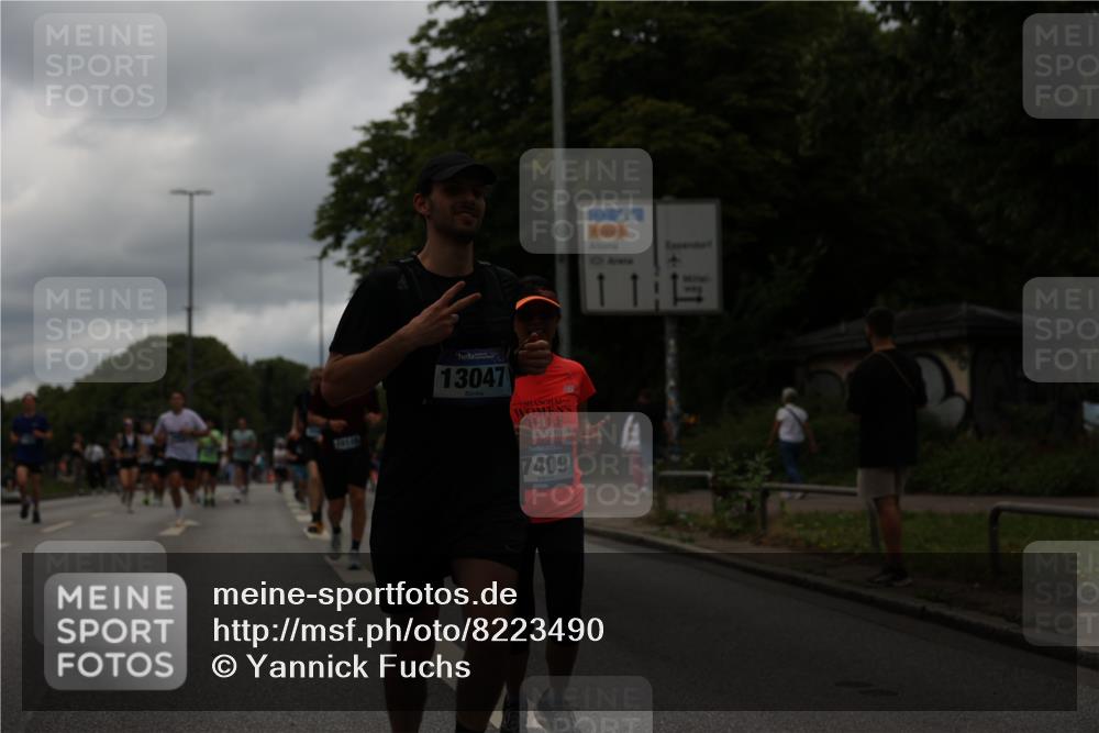 29.06.2025 - hella hamburg halbmarathon Yannick Fuchs http://msf.ph/oto/8223490 29.06.2025 10:46:15 20KM 2287, 2595, 4140, 4557, 4558, 4837, 5032, 5093, 5116, 5378, 5399, 5482, 6164, 6390, 6561, 6562, 7130, 7312, 7409, 7724, 7732, 7896, 8139, 8661, 8720, 8977, 9082, 9093, 9145, 9876, 10115, 11459, 11551, 12367, 13047, 13051, 13327, 14122, 14300, 14561, 15001, 15144, 15275, 15427, 15506, 15690, 15829, 16003, 16179, 16357, 16591, 18801 meine-sportfotos.de