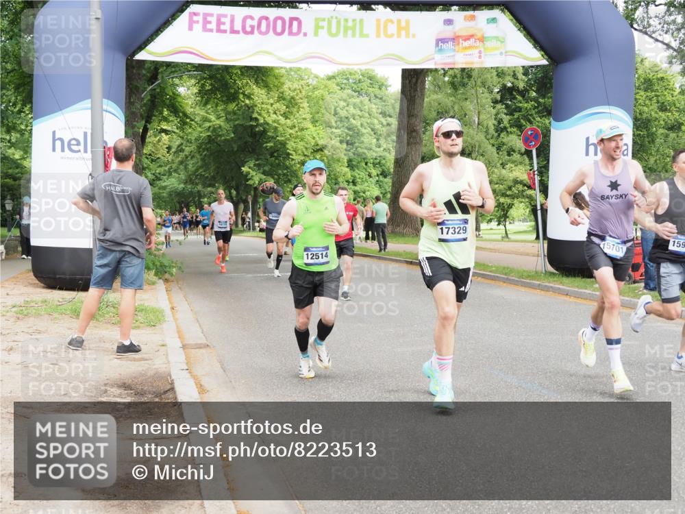 29.06.2025 - hella hamburg halbmarathon MichiJ http://msf.ph/oto/8223513 29.06.2025 10:24:51 Zwischen KM18-KM19 3843, 10877, 12462, 12514, 15701, 15959, 18259, 18841 meine-sportfotos.de