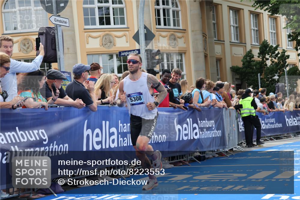 29.06.2025 - hella hamburg halbmarathon Strokosch-Dieckow http://msf.ph/oto/8223553 29.06.2025 10:29:58 Ziel 2689, 3189, 5308, 8190, 9634, 10270, 12308, 15507, 15672, 17768 meine-sportfotos.de