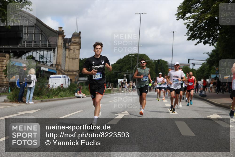 29.06.2025 - hella hamburg halbmarathon Yannick Fuchs http://msf.ph/oto/8223593 29.06.2025 10:33:13 20KM 1710, 2262, 2296, 2719, 2745, 2849, 2980, 3014, 3431, 4148, 5091, 5248, 6095, 6684, 7110, 8091, 9403, 10218, 11049, 11055, 11281, 11282, 11379, 12137, 12915, 13755, 13800, 14905, 15372, 16075, 16280, 17154, 17623, 17646, 17722, 18761, 19004, 19151 meine-sportfotos.de
