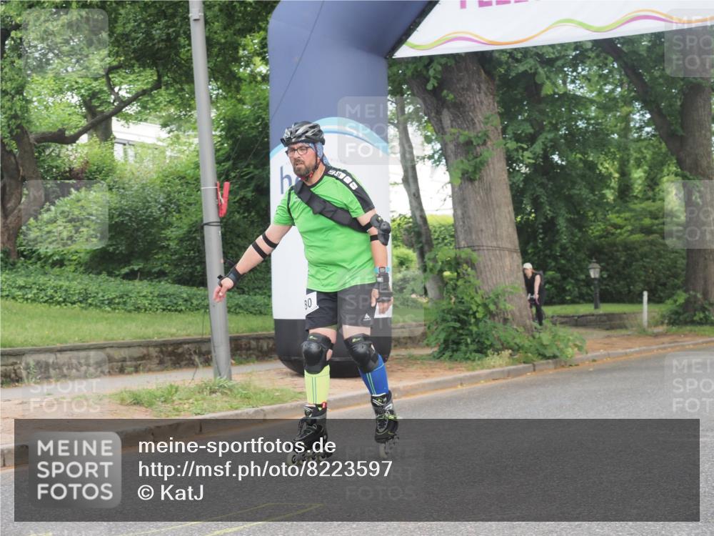 29.06.2025 - hella hamburg halbmarathon KatJ http://msf.ph/oto/8223597 29.06.2025 09:38:00 Zwischen KM18-KM19  meine-sportfotos.de