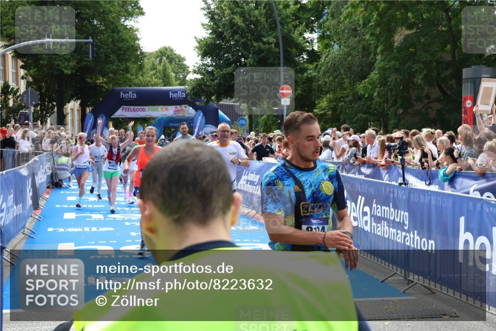 29.06.2025 - hella hamburg halbmarathon Zöllner http://msf.ph/oto/8223632 29.06.2025 11:27:33 Ziel 2249, 2305, 4161, 4194, 5061, 6347, 7604, 8146, 12663, 14029, 14105, 15153, 16171, 16451, 18170 meine-sportfotos.de
