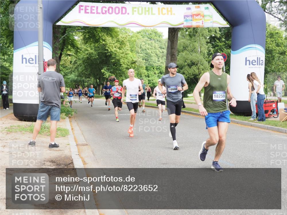 29.06.2025 - hella hamburg halbmarathon MichiJ http://msf.ph/oto/8223652 29.06.2025 10:24:54 Zwischen KM18-KM19 3843, 12514, 14875, 15701, 15959, 16119, 18259 meine-sportfotos.de