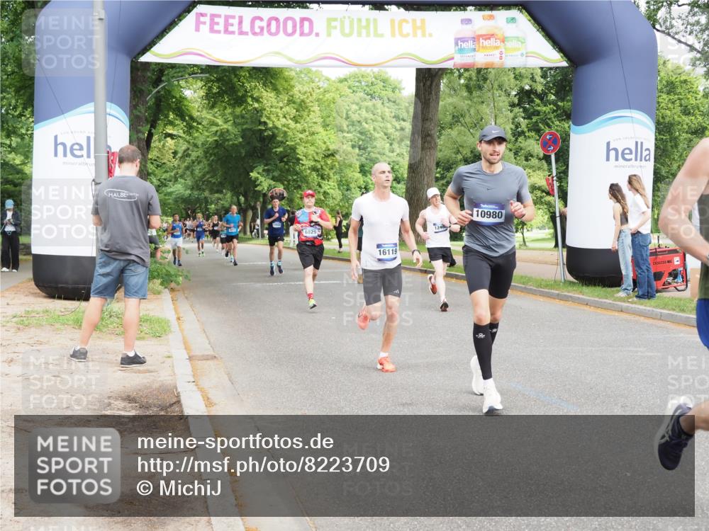 29.06.2025 - hella hamburg halbmarathon MichiJ http://msf.ph/oto/8223709 29.06.2025 10:24:54 Zwischen KM18-KM19 3843, 12514, 14875, 15701, 15959, 16119, 18259 meine-sportfotos.de