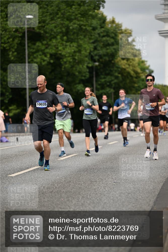 29.06.2025 - hella hamburg halbmarathon Dr. Thomas Lammeyer http://msf.ph/oto/8223769 29.06.2025 10:13:07 Kennedybrücke 1823, 2427, 3762, 4592, 4859, 6674, 7081, 7198, 9297, 9823, 9951, 9958, 10035, 10092, 10194, 10609, 10857 meine-sportfotos.de