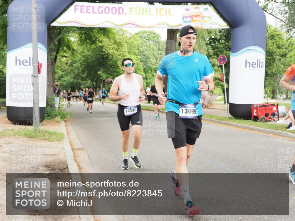 29.06.2025 - hella hamburg halbmarathon MichiJ http://msf.ph/oto/8223845 29.06.2025 10:49:00 Zwischen KM18-KM19 4095, 6674, 6752, 10766, 11670, 11968, 13699, 13868, 14348, 14456, 15539, 15859, 16654, 17136 meine-sportfotos.de