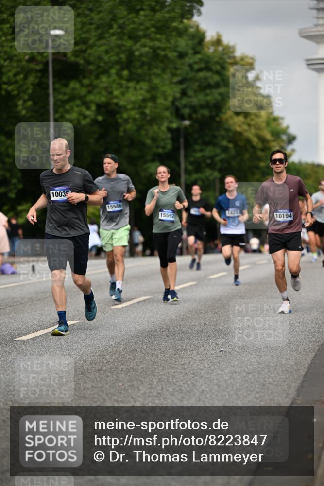 29.06.2025 - hella hamburg halbmarathon Dr. Thomas Lammeyer http://msf.ph/oto/8223847 29.06.2025 10:13:08 Kennedybrücke 1823, 2427, 3762, 4592, 4859, 7081, 7198, 9297, 9306, 9823, 9951, 9958, 10035, 10092, 10194, 10609 meine-sportfotos.de