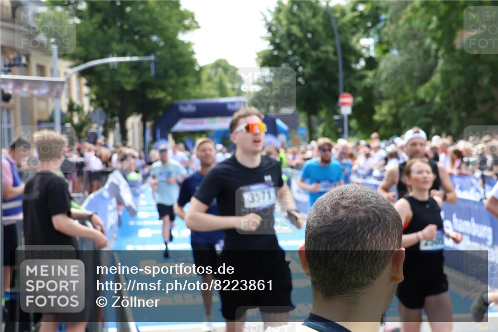 29.06.2025 - hella hamburg halbmarathon Zöllner http://msf.ph/oto/8223861 29.06.2025 11:27:54 Ziel 1115, 2010, 2505, 3424, 3579, 3825, 3826, 4164, 4373, 5767, 7348, 9716, 9807, 14216, 14803, 15481, 17068, 17857, 18322, 18503 meine-sportfotos.de