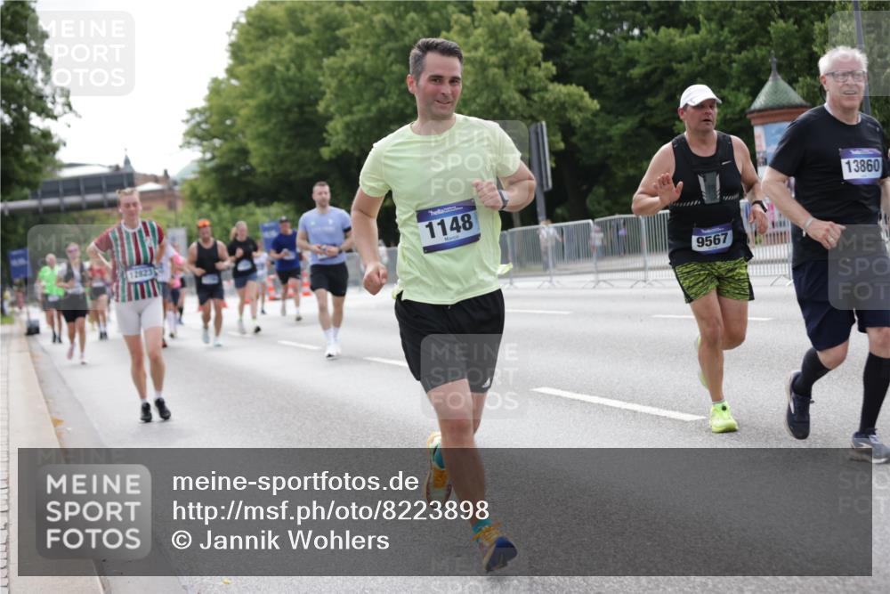 29.06.2025 - hella hamburg halbmarathon Jannik Wohlers http://msf.ph/oto/8223898 29.06.2025 10:27:31 Lombardsbrücke 1148, 2080, 5177, 5847, 6632, 7497, 9567, 9688, 11692, 11739, 12780, 12823, 12842, 13043, 13678, 13860, 15607, 15608, 16569, 16804, 18301, 18626 meine-sportfotos.de