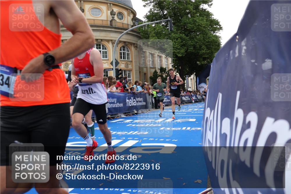 29.06.2025 - hella hamburg halbmarathon Strokosch-Dieckow http://msf.ph/oto/8223916 29.06.2025 10:30:06 Ziel 1758, 2689, 3189, 8190, 8323, 9634, 10270, 12308, 15507, 15672, 17768 meine-sportfotos.de