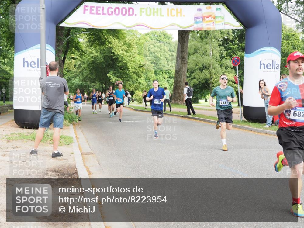 29.06.2025 - hella hamburg halbmarathon MichiJ http://msf.ph/oto/8223954 29.06.2025 10:24:57 Zwischen KM18-KM19 6829, 7831, 12488, 12514, 14875, 15701, 15959, 16119, 18259, 18600 meine-sportfotos.de