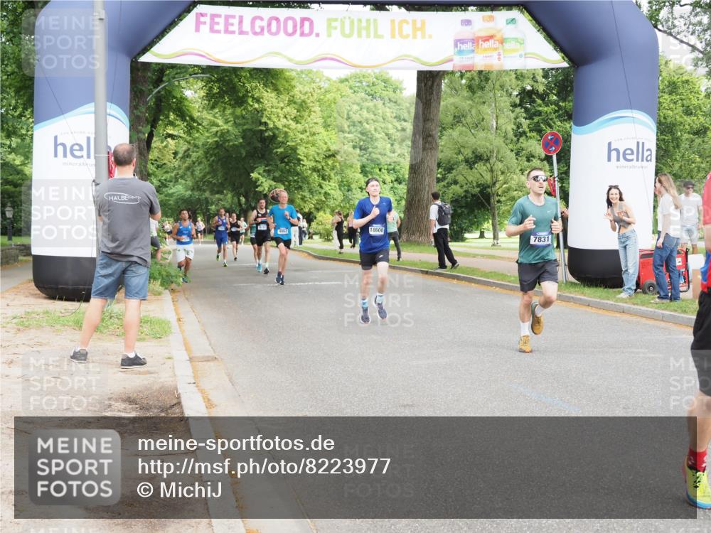 29.06.2025 - hella hamburg halbmarathon MichiJ http://msf.ph/oto/8223977 29.06.2025 10:24:57 Zwischen KM18-KM19 6829, 7831, 12488, 12514, 14875, 15701, 15959, 16119, 18259, 18600 meine-sportfotos.de