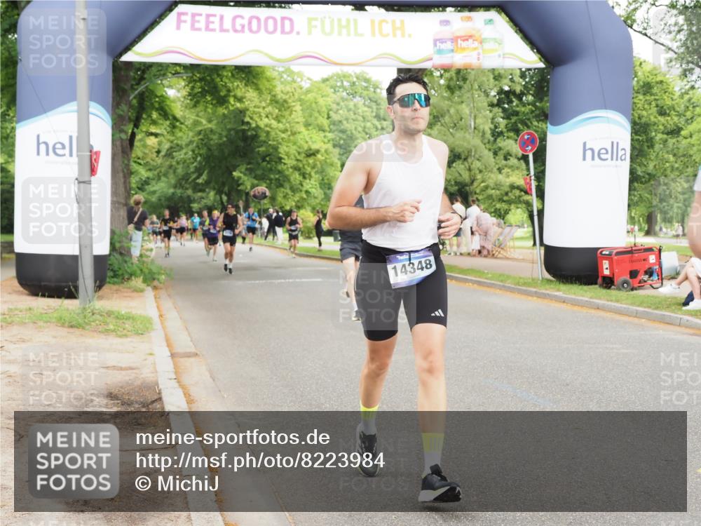 29.06.2025 - hella hamburg halbmarathon MichiJ http://msf.ph/oto/8223984 29.06.2025 10:49:00 Zwischen KM18-KM19 4095, 6674, 6752, 10766, 11670, 11968, 13699, 13868, 14348, 14456, 15539, 15859, 16654, 17136 meine-sportfotos.de