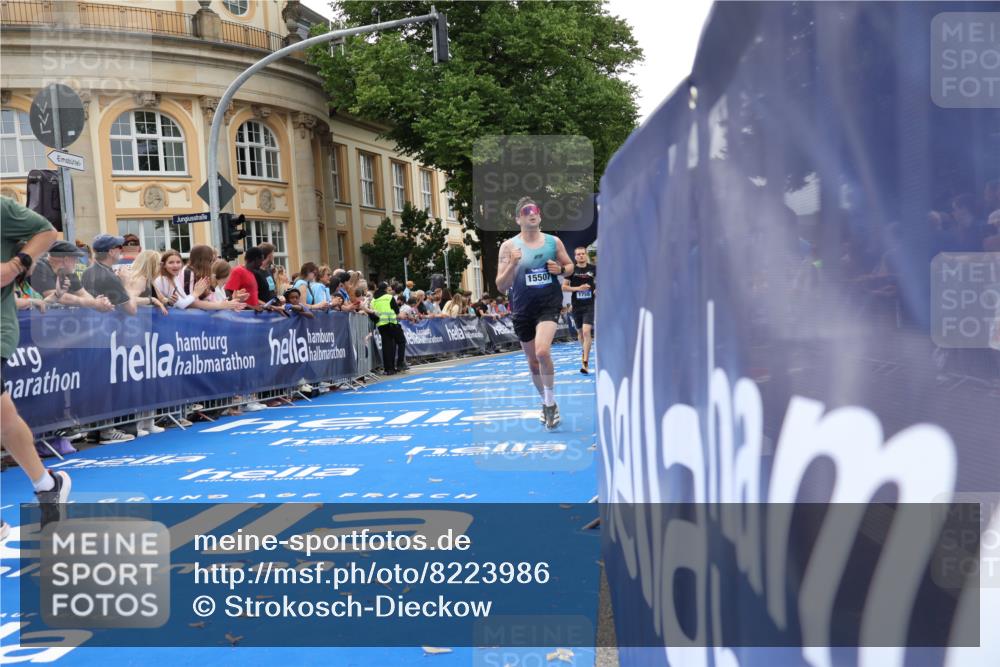 29.06.2025 - hella hamburg halbmarathon Strokosch-Dieckow http://msf.ph/oto/8223986 29.06.2025 10:30:08 Ziel 1758, 2689, 3189, 8190, 8323, 9634, 10270, 12308, 15507, 17768 meine-sportfotos.de