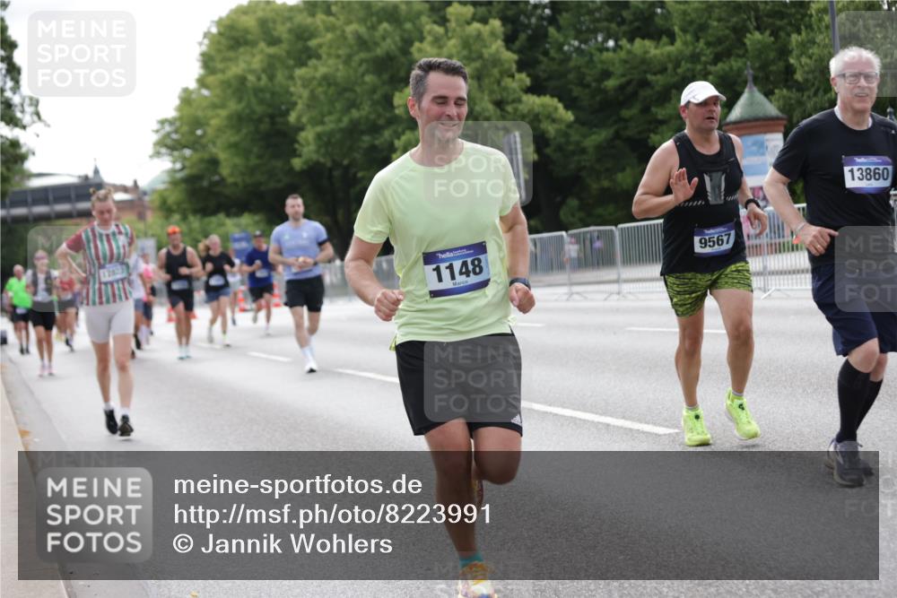 29.06.2025 - hella hamburg halbmarathon Jannik Wohlers http://msf.ph/oto/8223991 29.06.2025 10:27:31 Lombardsbrücke 1148, 2080, 5177, 5847, 6632, 7497, 9567, 9688, 11692, 11739, 12780, 12823, 12842, 13043, 13678, 13860, 15607, 15608, 16569, 16804, 18301, 18626 meine-sportfotos.de