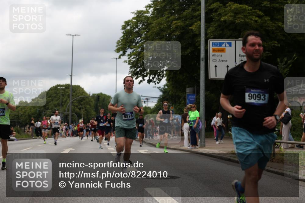 29.06.2025 - hella hamburg halbmarathon Yannick Fuchs http://msf.ph/oto/8224010 29.06.2025 10:46:23 20KM 2287, 2595, 3715, 4557, 4558, 4837, 5032, 5093, 5116, 5378, 5399, 5482, 6164, 6390, 6561, 6562, 7130, 7312, 7475, 7732, 7896, 8139, 8172, 8316, 8661, 8720, 8977, 9093, 9145, 9876, 10115, 11459, 12135, 13301, 13327, 14300, 14791, 15001, 15144, 15275, 15427, 15446, 15506, 15690, 16320, 16357, 17773, 18801 meine-sportfotos.de