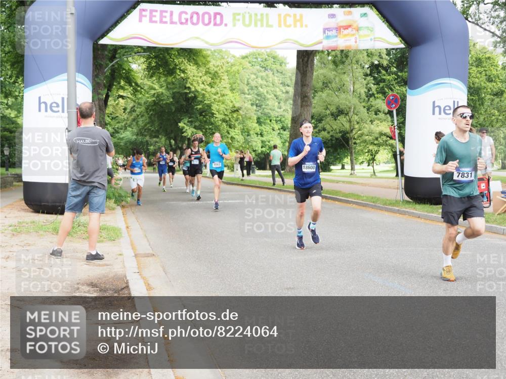 29.06.2025 - hella hamburg halbmarathon MichiJ http://msf.ph/oto/8224064 29.06.2025 10:24:58 Zwischen KM18-KM19 6829, 7831, 12488, 14875, 16119, 18259, 18600 meine-sportfotos.de