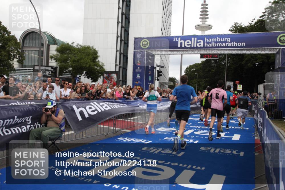 29.06.2025 - hella hamburg halbmarathon Michael Strokosch http://msf.ph/oto/8224138 29.06.2025 10:50:12 Ziel 1119, 1216, 1507, 2020, 3296, 3562, 7176, 8313, 9031, 9303, 9965, 11607, 12203, 12235, 13282, 14257, 16403, 18228, 18657, 18658, 18884 meine-sportfotos.de