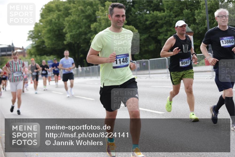 29.06.2025 - hella hamburg halbmarathon Jannik Wohlers http://msf.ph/oto/8224141 29.06.2025 10:27:31 Lombardsbrücke 1148, 2080, 5177, 5847, 6632, 7497, 9567, 9688, 11692, 11739, 12780, 12823, 12842, 13043, 13678, 13860, 15607, 15608, 16569, 16804, 18301, 18626 meine-sportfotos.de