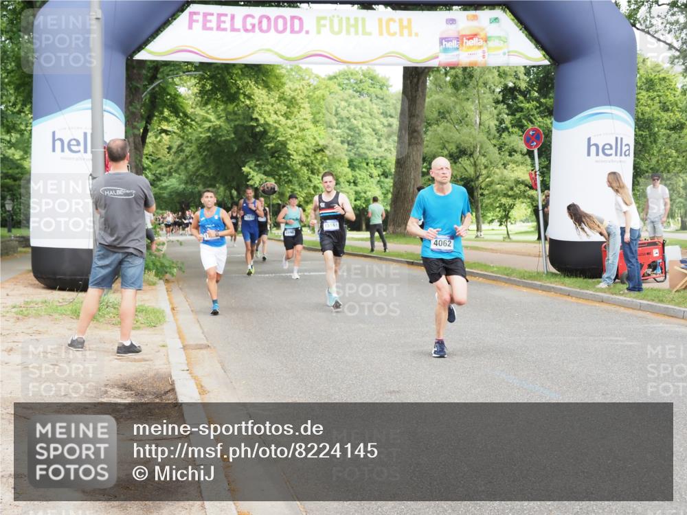 29.06.2025 - hella hamburg halbmarathon MichiJ http://msf.ph/oto/8224145 29.06.2025 10:25:00 Zwischen KM18-KM19 4062, 6829, 7831, 12488, 14875, 16119, 18600 meine-sportfotos.de