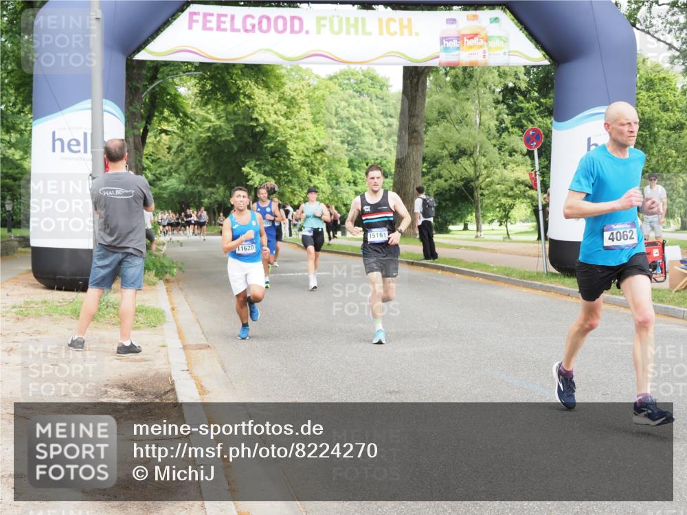 29.06.2025 - hella hamburg halbmarathon MichiJ http://msf.ph/oto/8224270 29.06.2025 10:25:01 Zwischen KM18-KM19 4062, 6829, 6990, 7831, 12488, 18600 meine-sportfotos.de