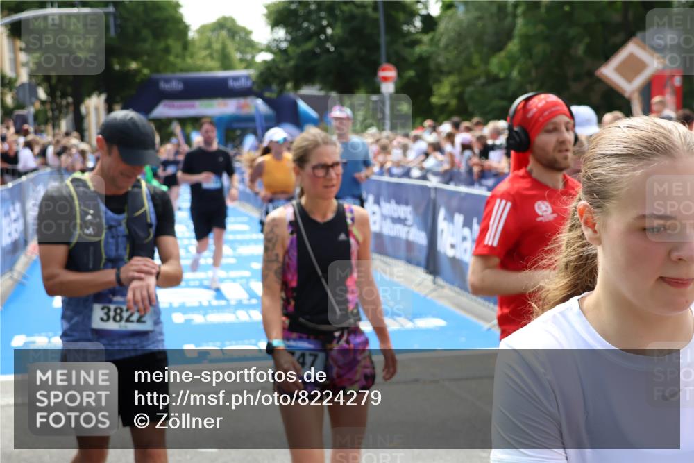 29.06.2025 - hella hamburg halbmarathon Zöllner http://msf.ph/oto/8224279 29.06.2025 11:28:10 Ziel 2831, 2832, 5838, 6859, 7266, 8962, 9078, 10435, 12844, 14986, 16010, 16107 meine-sportfotos.de