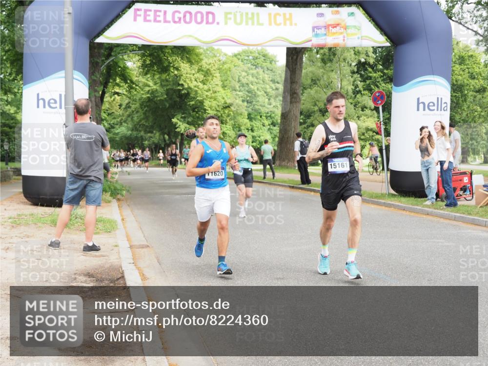 29.06.2025 - hella hamburg halbmarathon MichiJ http://msf.ph/oto/8224360 29.06.2025 10:25:02 Zwischen KM18-KM19 4062, 6829, 6990, 7831, 11620, 12488, 15161, 18600 meine-sportfotos.de