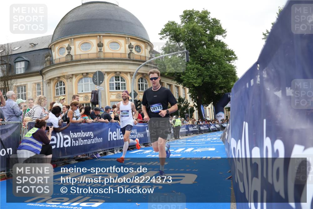 29.06.2025 - hella hamburg halbmarathon Strokosch-Dieckow http://msf.ph/oto/8224373 29.06.2025 10:30:20 Ziel 10173, 12691 meine-sportfotos.de