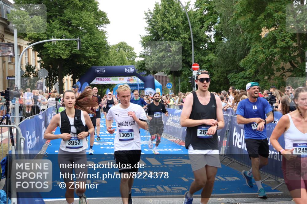 29.06.2025 - hella hamburg halbmarathon Zöllner http://msf.ph/oto/8224378 29.06.2025 10:52:45 Ziel 2287, 2346, 2670, 3952, 3999, 5116, 5194, 7475, 9869, 10115, 11459, 11689, 12450, 12482, 13051, 14122, 14805, 16467, 18331, 19244 meine-sportfotos.de