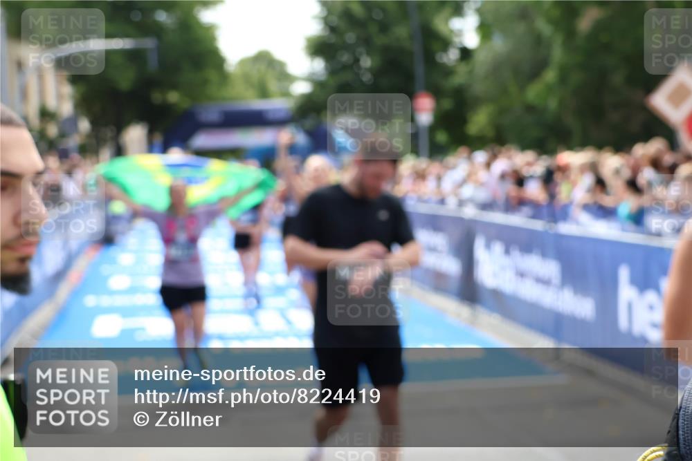 29.06.2025 - hella hamburg halbmarathon Zöllner http://msf.ph/oto/8224419 29.06.2025 11:28:13 Ziel 2831, 2832, 3910, 5838, 6859, 7266, 7836, 8286, 8962, 9141, 12844, 13984, 14986, 16010, 17495, 18769 meine-sportfotos.de