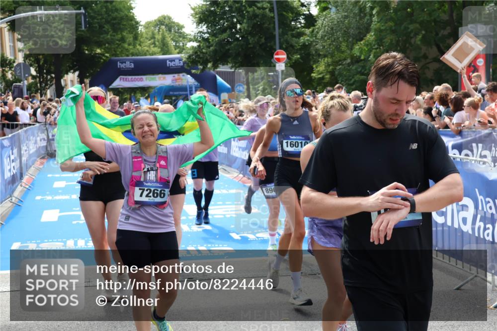29.06.2025 - hella hamburg halbmarathon Zöllner http://msf.ph/oto/8224446 29.06.2025 11:28:15 Ziel 1640, 2831, 2832, 3842, 3910, 6859, 7836, 8286, 8962, 9141, 12844, 13984, 14906, 14986, 16010, 17249, 17495, 18769 meine-sportfotos.de