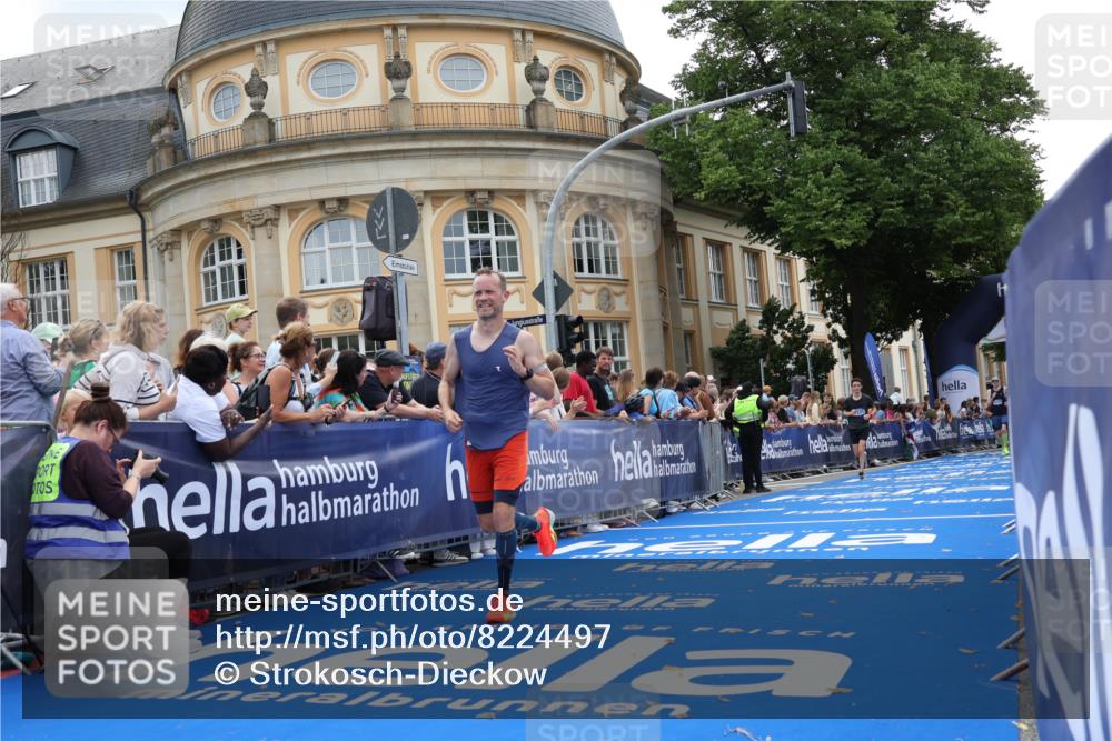 29.06.2025 - hella hamburg halbmarathon Strokosch-Dieckow http://msf.ph/oto/8224497 29.06.2025 10:30:30 Ziel 2460, 2851, 3845, 7231, 8318, 11413, 12049, 15253, 16713, 17322 meine-sportfotos.de