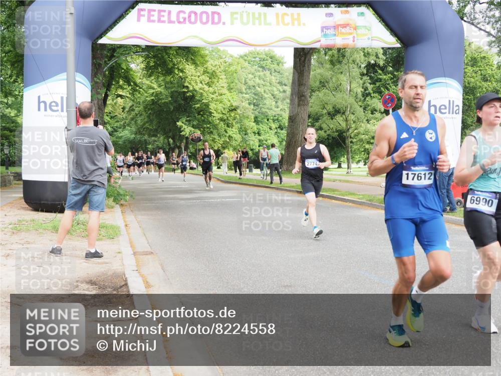 29.06.2025 - hella hamburg halbmarathon MichiJ http://msf.ph/oto/8224558 29.06.2025 10:25:05 Zwischen KM18-KM19 2774, 4062, 6990, 11620, 15161, 17612, 18600 meine-sportfotos.de