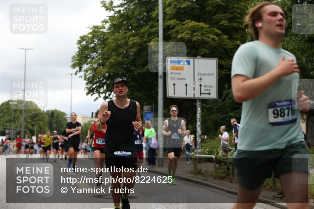 29.06.2025 - hella hamburg halbmarathon Yannick Fuchs http://msf.ph/oto/8224625 29.06.2025 10:46:26 20KM 2444, 2814, 3258, 3715, 4121, 4557, 4558, 4837, 5032, 5093, 5116, 5378, 5399, 5482, 6164, 6390, 6561, 6562, 7130, 7178, 7312, 7475, 7732, 7896, 8139, 8172, 8316, 8661, 8720, 8977, 9093, 9145, 9876, 10115, 11459, 12135, 12519, 13301, 13327, 14300, 14791, 15001, 15144, 15275, 15427, 15446, 15506, 15690, 16320, 16357, 17773, 18801 meine-sportfotos.de