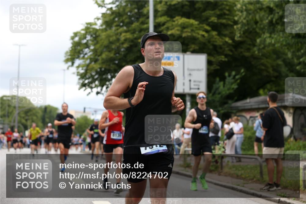 29.06.2025 - hella hamburg halbmarathon Yannick Fuchs http://msf.ph/oto/8224702 29.06.2025 10:46:27 20KM 2444, 2814, 3258, 3715, 4121, 4557, 4558, 4837, 5032, 5093, 5116, 5378, 5399, 5482, 6164, 6561, 6562, 7130, 7178, 7312, 7475, 7732, 7896, 8139, 8172, 8316, 8720, 8977, 9093, 9145, 9876, 11459, 12135, 12519, 13211, 13301, 13327, 14300, 14791, 15001, 15144, 15275, 15427, 15446, 15506, 15690, 16320, 16357, 17130, 17773, 18801 meine-sportfotos.de