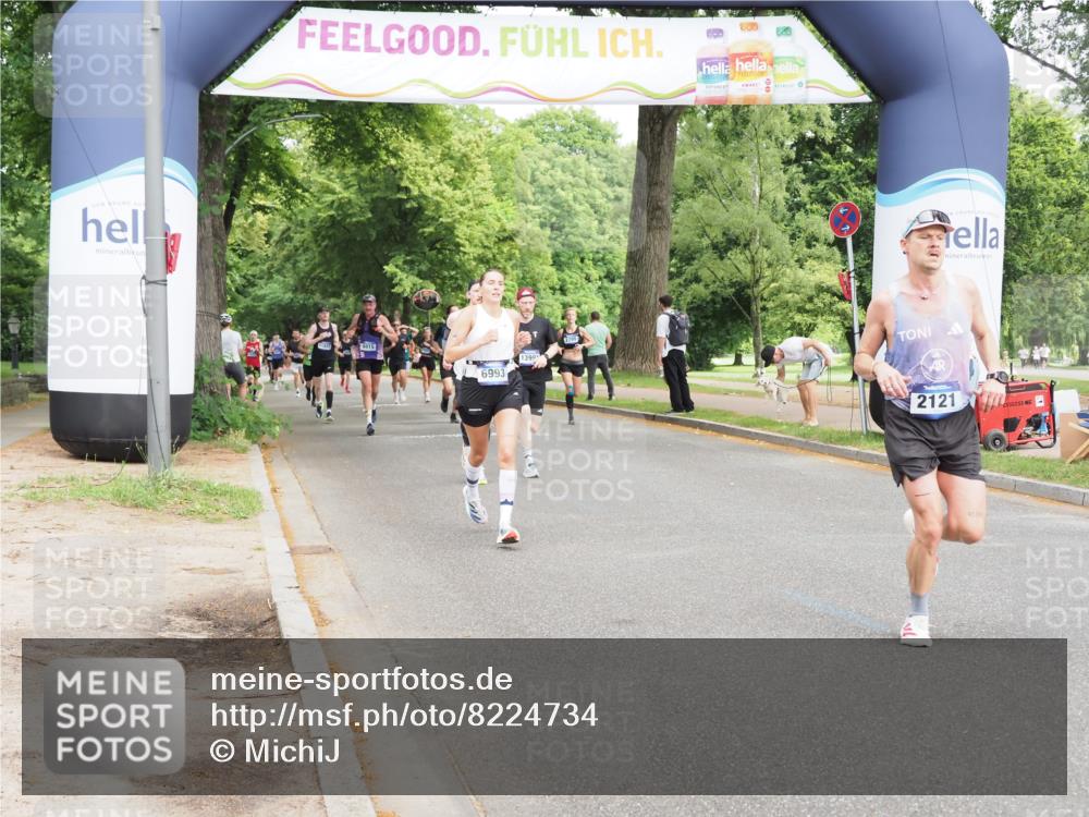 29.06.2025 - hella hamburg halbmarathon MichiJ http://msf.ph/oto/8224734 29.06.2025 10:25:15 Zwischen KM18-KM19 2121, 5042, 6993, 11304, 14789 meine-sportfotos.de