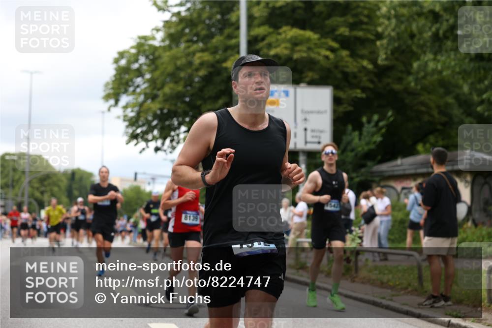 29.06.2025 - hella hamburg halbmarathon Yannick Fuchs http://msf.ph/oto/8224747 29.06.2025 10:46:27 20KM 2444, 2814, 3258, 3715, 4121, 4557, 4558, 4837, 5032, 5093, 5116, 5378, 5399, 5482, 6164, 6561, 6562, 7130, 7178, 7312, 7475, 7732, 7896, 8139, 8172, 8316, 8720, 8977, 9093, 9145, 9876, 11459, 12135, 12519, 13211, 13301, 13327, 14300, 14791, 15001, 15144, 15275, 15427, 15446, 15506, 15690, 16320, 16357, 17130, 17773, 18801 meine-sportfotos.de