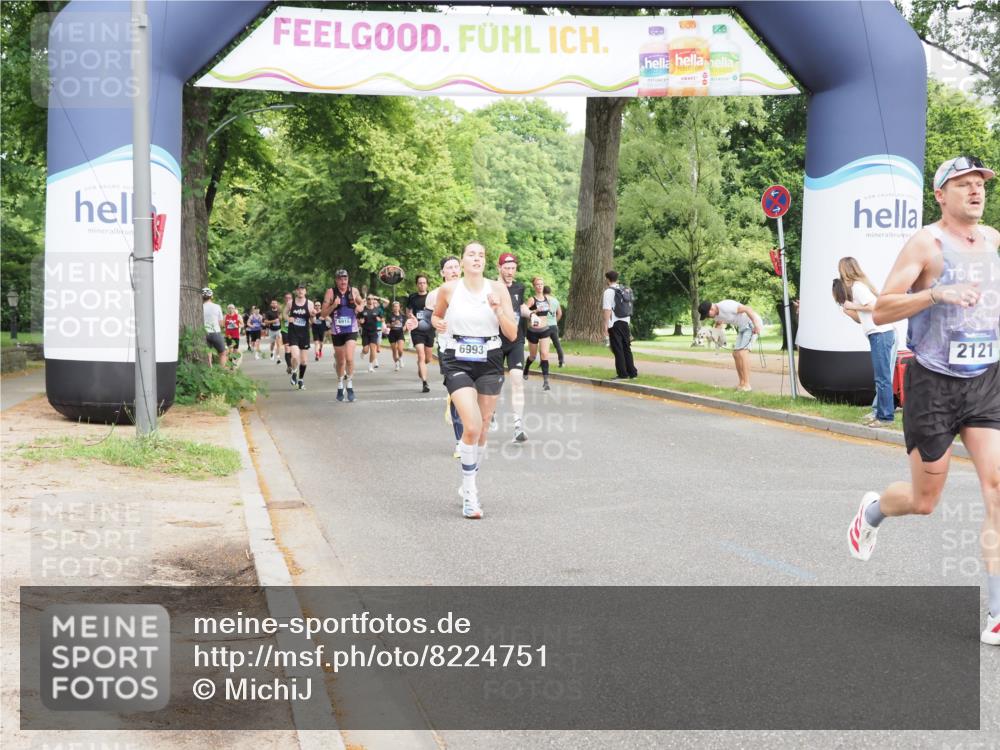29.06.2025 - hella hamburg halbmarathon MichiJ http://msf.ph/oto/8224751 29.06.2025 10:25:15 Zwischen KM18-KM19 2121, 5042, 6993, 11304, 14789 meine-sportfotos.de