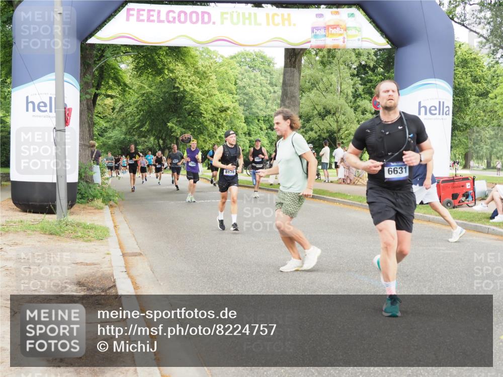 29.06.2025 - hella hamburg halbmarathon MichiJ http://msf.ph/oto/8224757 29.06.2025 10:49:05 Zwischen KM18-KM19 6631, 8176, 14348, 15539 meine-sportfotos.de