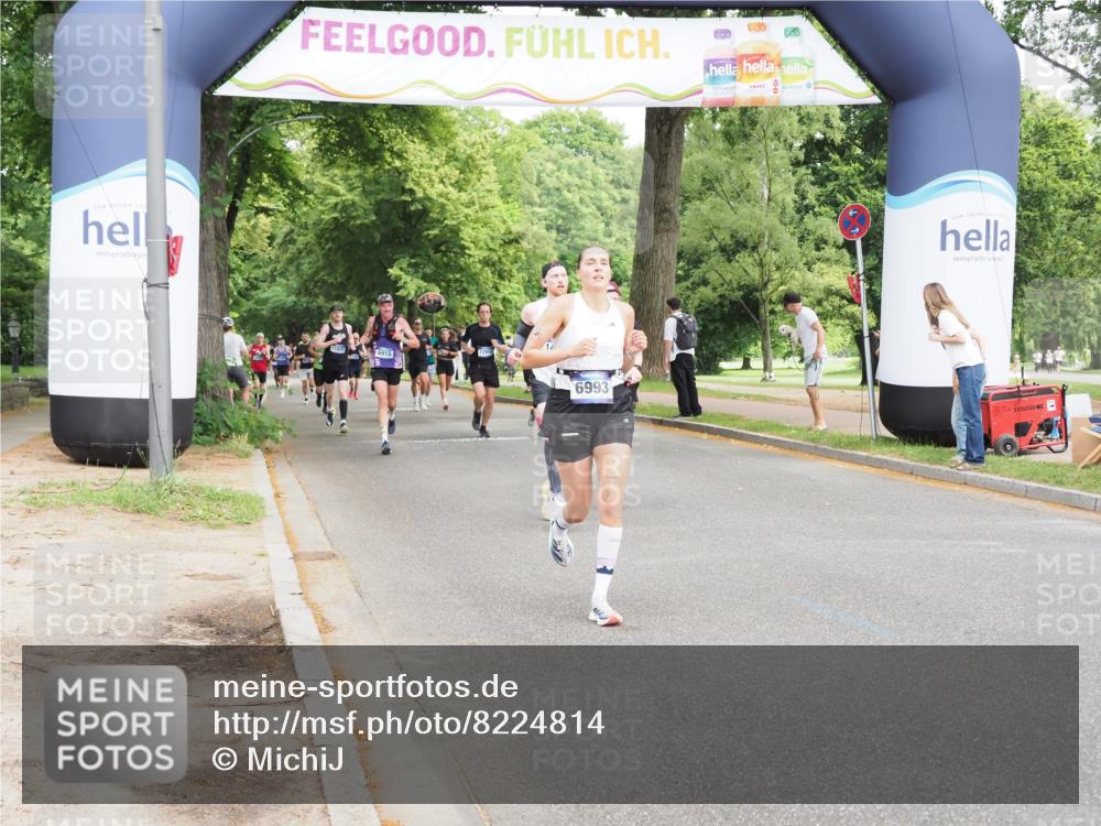 29.06.2025 - hella hamburg halbmarathon MichiJ http://msf.ph/oto/8224814 29.06.2025 10:25:16 Zwischen KM18-KM19 2121, 5042, 6993, 11304, 14789 meine-sportfotos.de