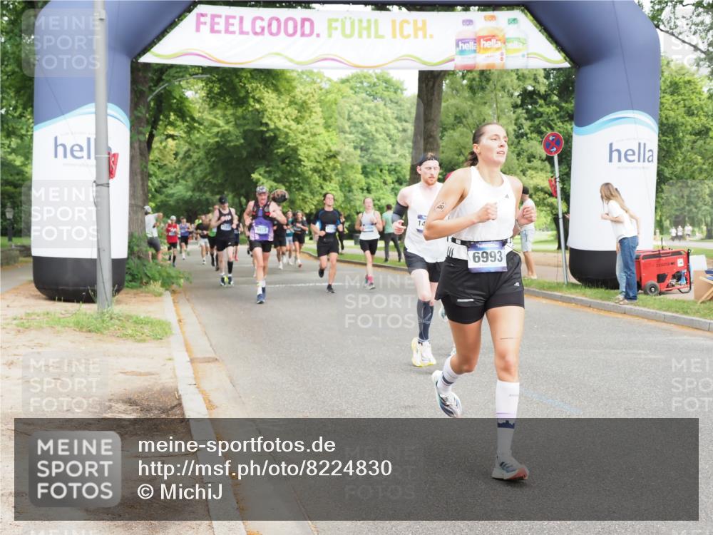 29.06.2025 - hella hamburg halbmarathon MichiJ http://msf.ph/oto/8224830 29.06.2025 10:25:16 Zwischen KM18-KM19 2121, 5042, 6993, 11304, 14789 meine-sportfotos.de